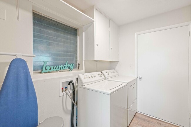 Building Photo - 655 Kingfish Pl