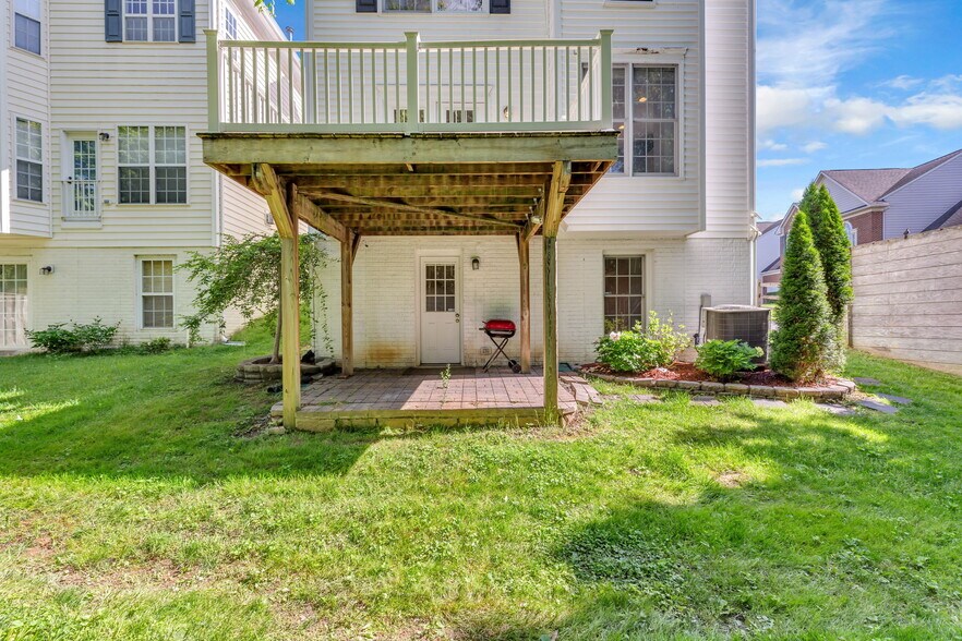 Building Photo - 333 Swanton Ln