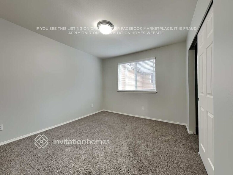 Building Photo - 301 Hawk Ave SW