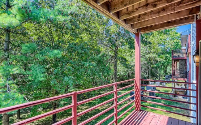 Building Photo - 51 Greenwich Pl