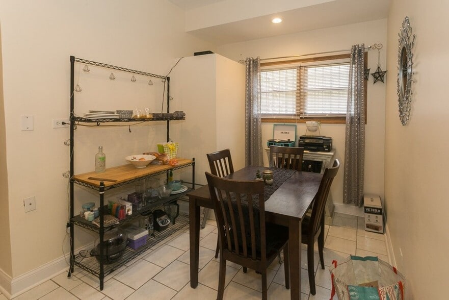 Building Photo - 1510 N Elk Grove Ave
