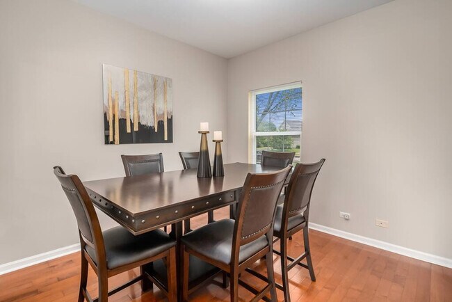 Building Photo - 2364 Shiloh Dr