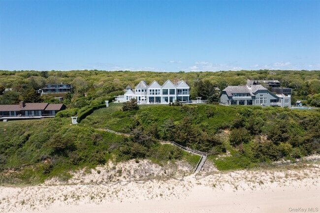 Building Photo - 390 Old Montauk Hwy