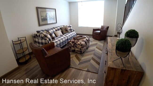 Building Photo - 708 SE 6th St