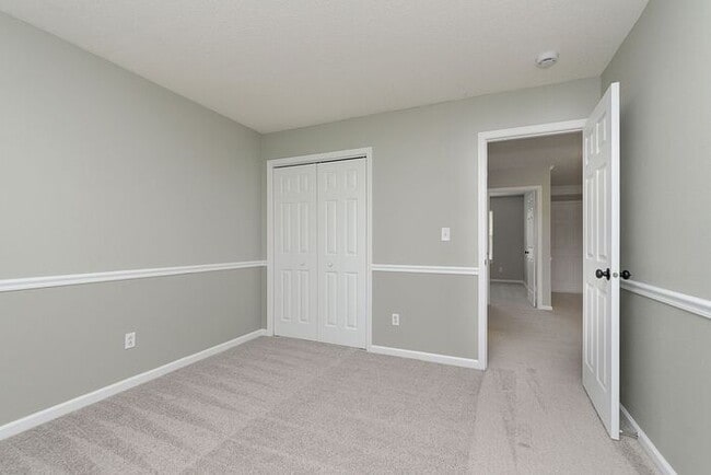 Building Photo - Newly Refurbished 3-Bedroom Ranch in Noblesville!