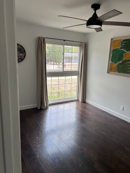 Building Photo - 22848 Cantara St