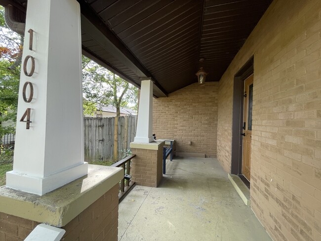 Building Photo - Cleveland Park home with 3 bedrooms, fence...