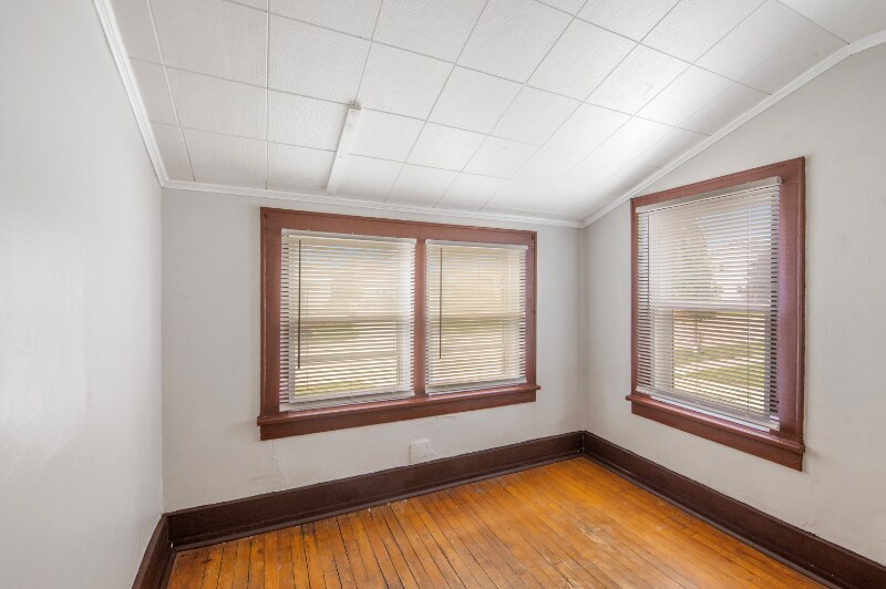 Building Photo - 826 Doty St