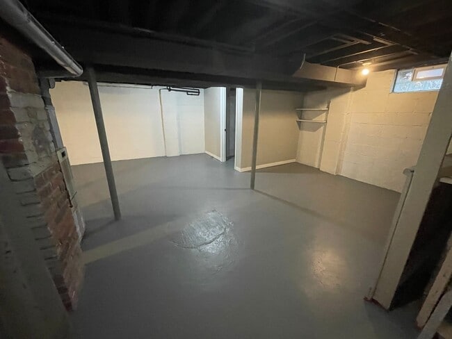 Building Photo - Newly Renovated 4-Bedroom Ranch with Basem...