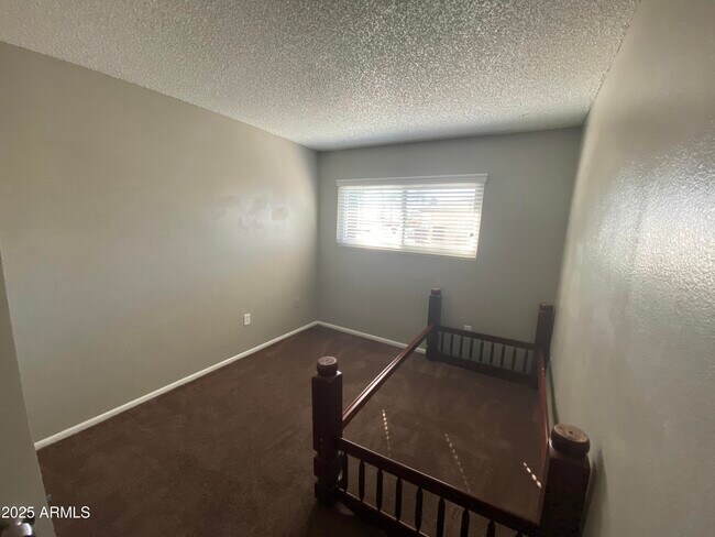 Building Photo - 8122 N 33rd Ave