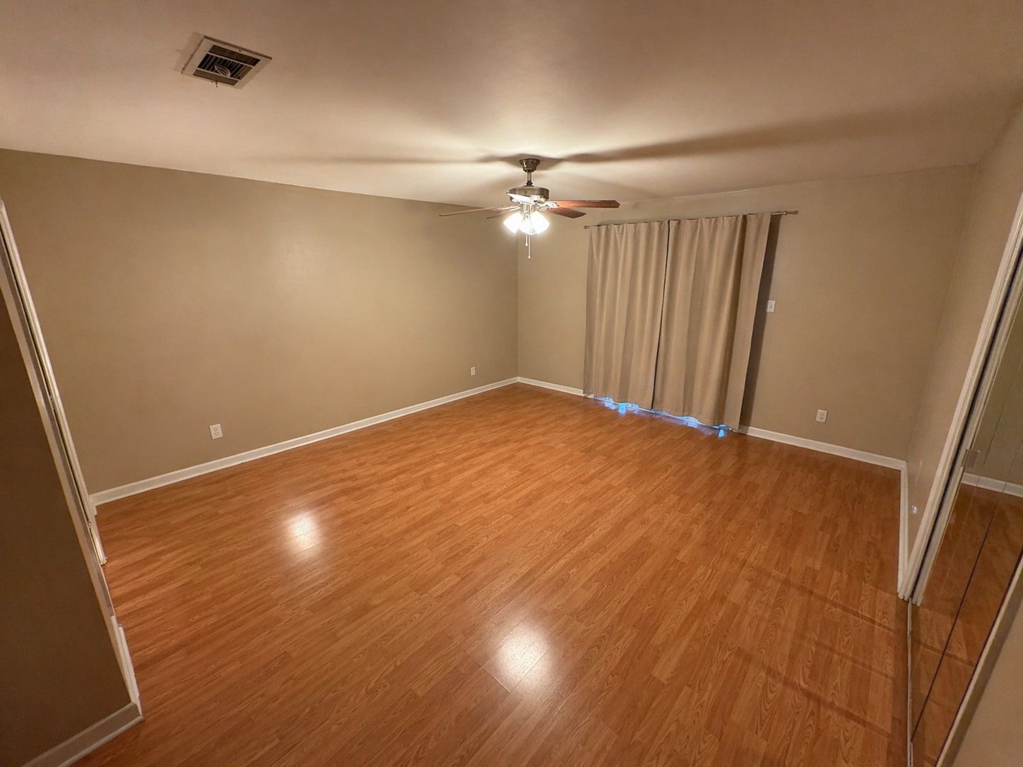 Master bedroom - 2307 Oliver Ave