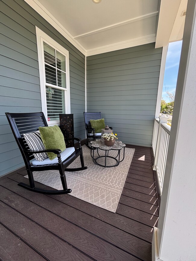 Building Photo - Home in Brookberry Farms community