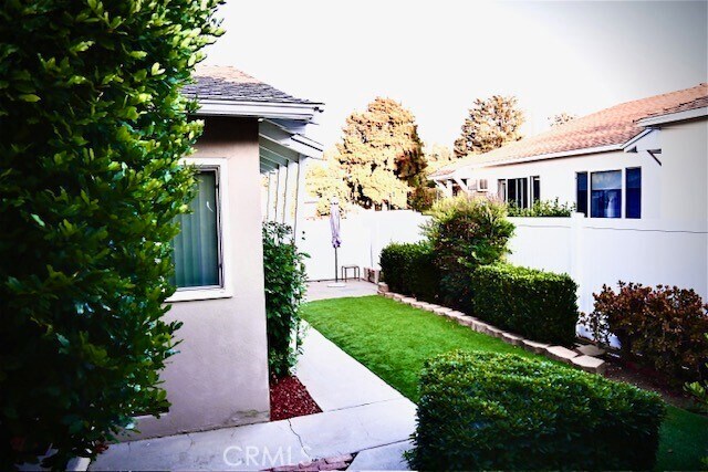 Building Photo - 4813 Topanga Canyon Blvd