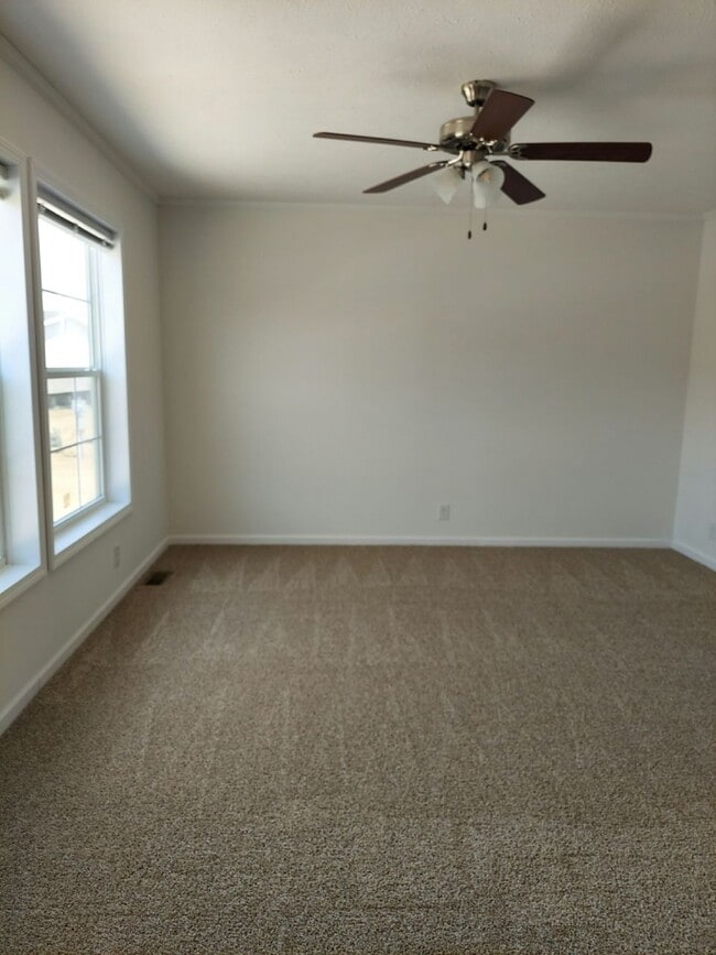 Building Photo - 52522 Willow Wood Ct