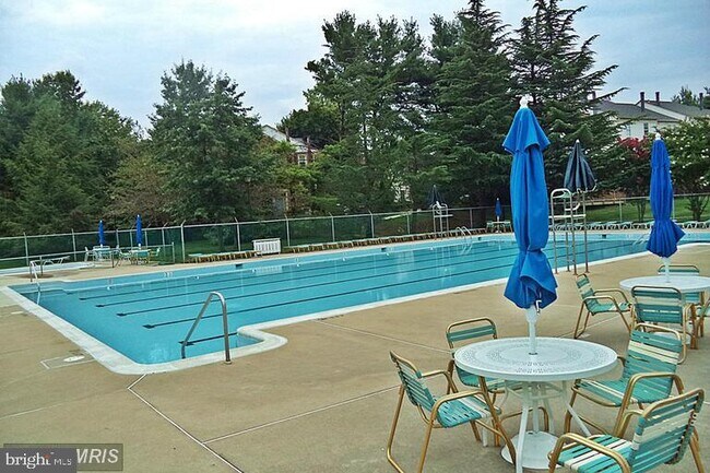 Building Photo - 7728 Havenside Terrace