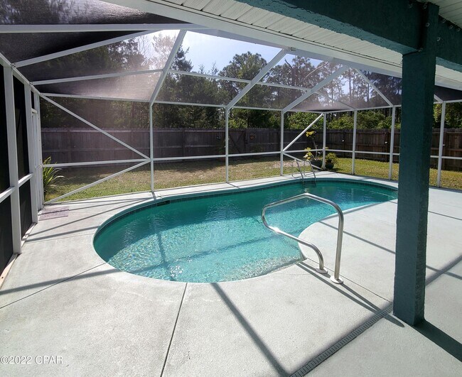 Building Photo - 431 Hidden Island Dr