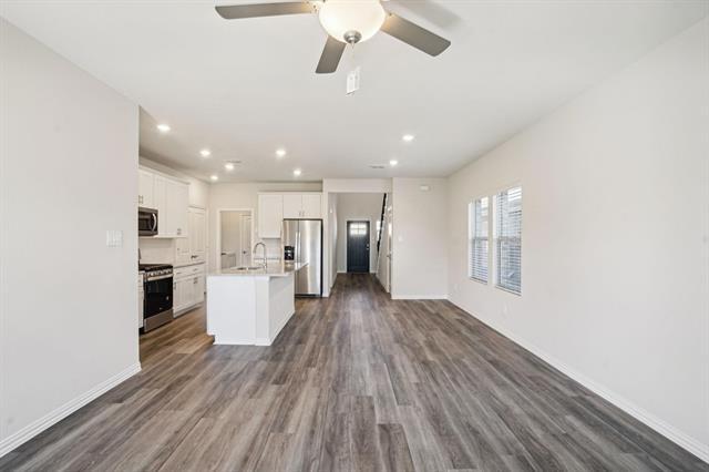 Building Photo - 4012 Sandstone Ln