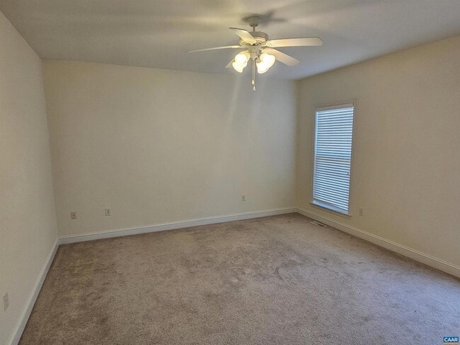 Building Photo - 134 Deerwood Dr