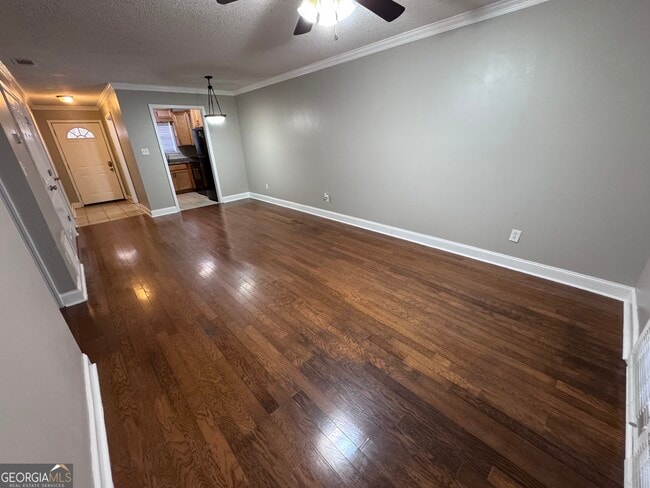 Building Photo - 1055 Baxter St