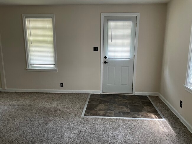 entryway - 44 Martinview Rd
