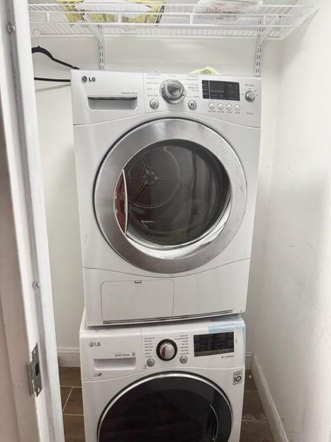 Laundry room - 308 Clifton Plz