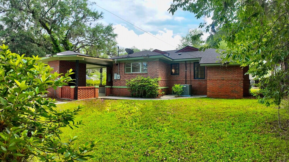 Building Photo - 1464 E 41st St