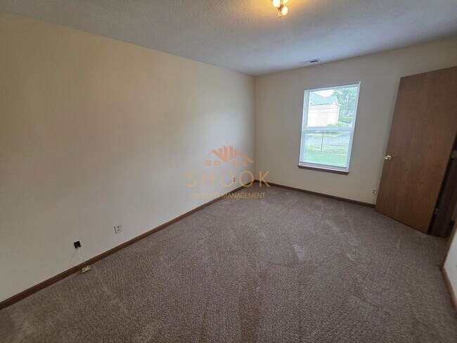 Building Photo - 2712/2714 Plaza Ln