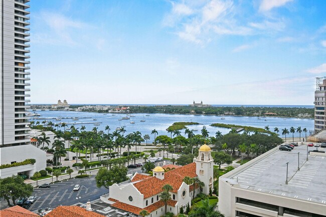 Building Photo - 701 S Olive Ave