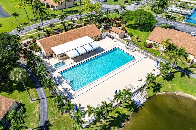 Building Photo - 826 Sky Pine Way