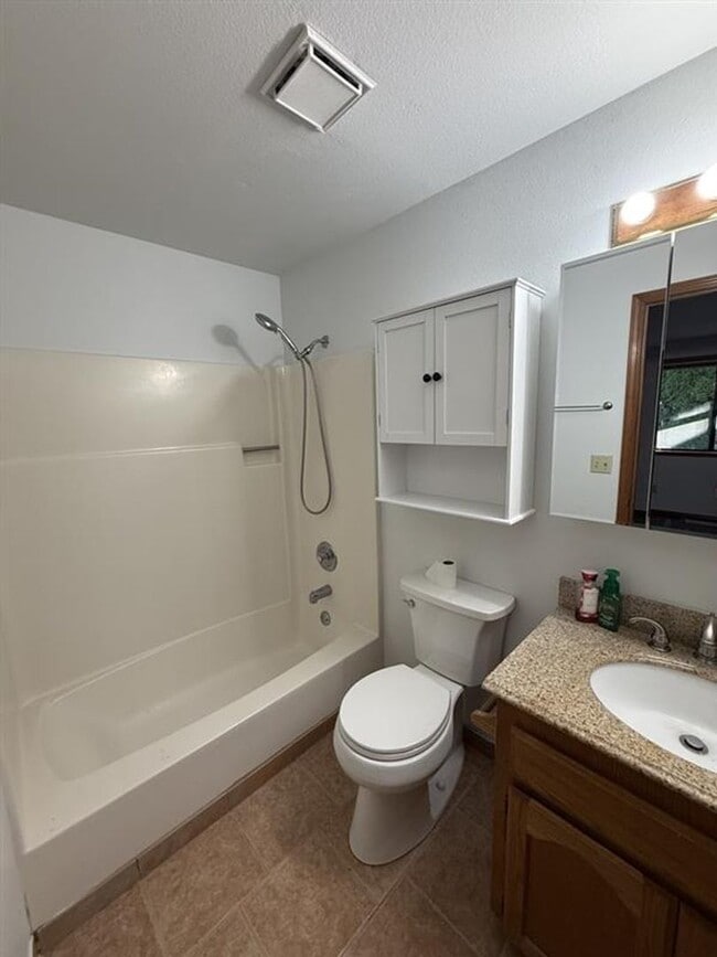 Building Photo - 1943 SE 73rd Ave