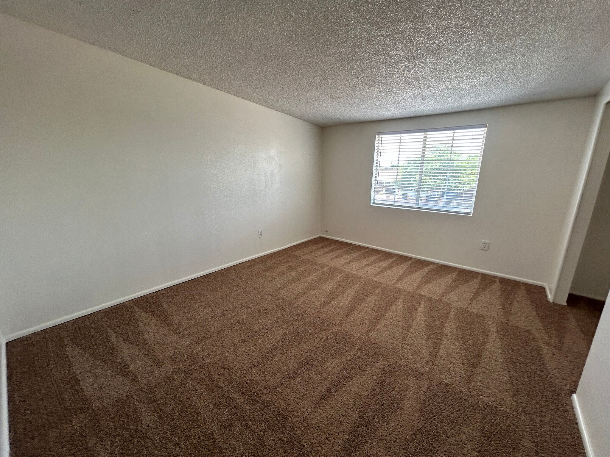 Building Photo - 8014 W Osborn Rd