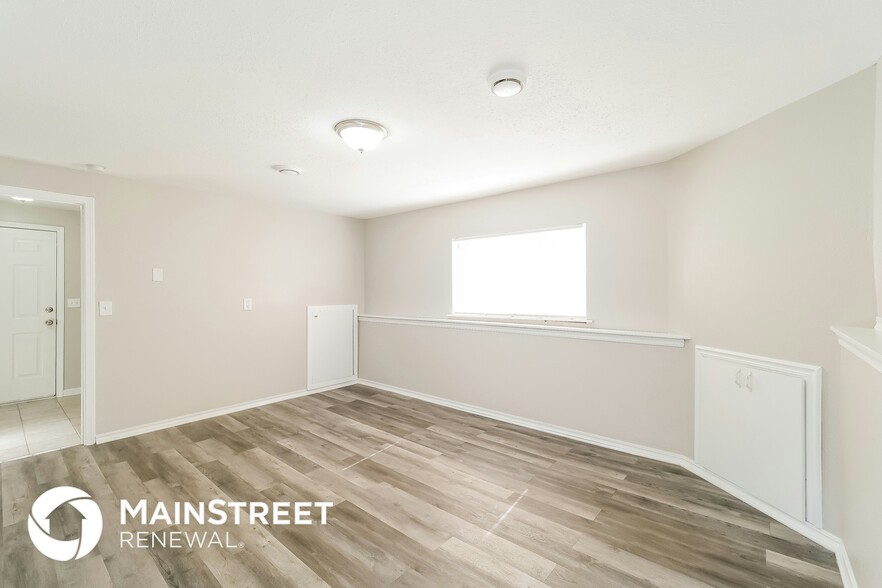 Building Photo - 17417 Montgall Dr