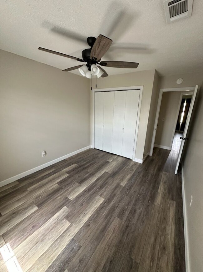 Building Photo - 249 Hannover Cir