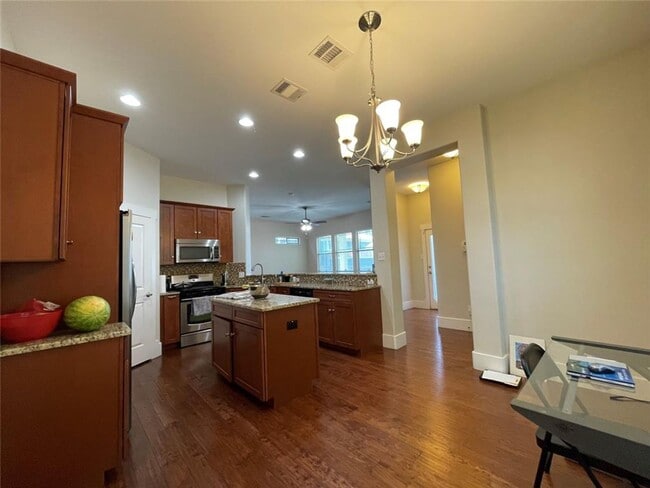 Building Photo - Spacious 2-bedroom, 2.5-bath condo available!