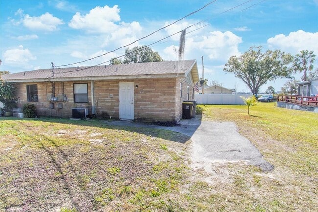 Building Photo - 709 Mosley Rd