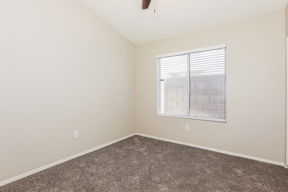 Building Photo - 867 E Morelos St