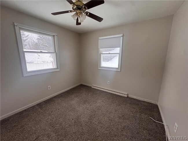 Building Photo - 10035 Creek Rd