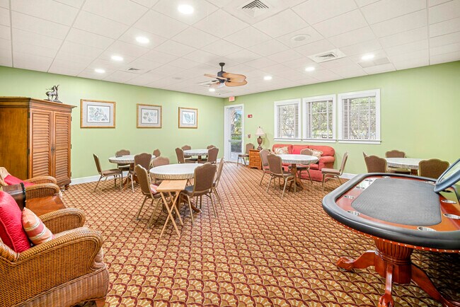 Building Photo - 9400 Briarcliff Trace
