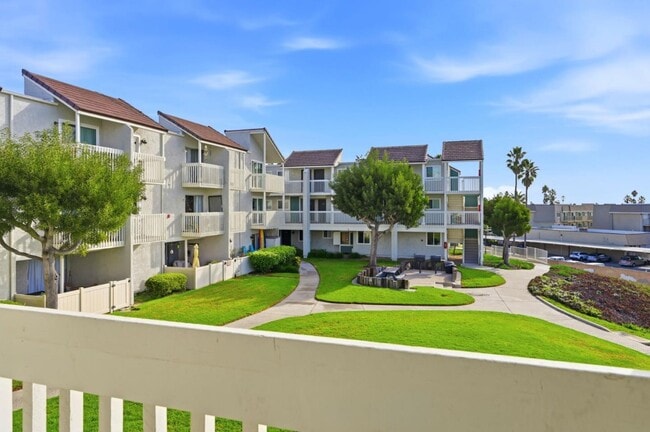 Building Photo - 267 S Ventura Rd