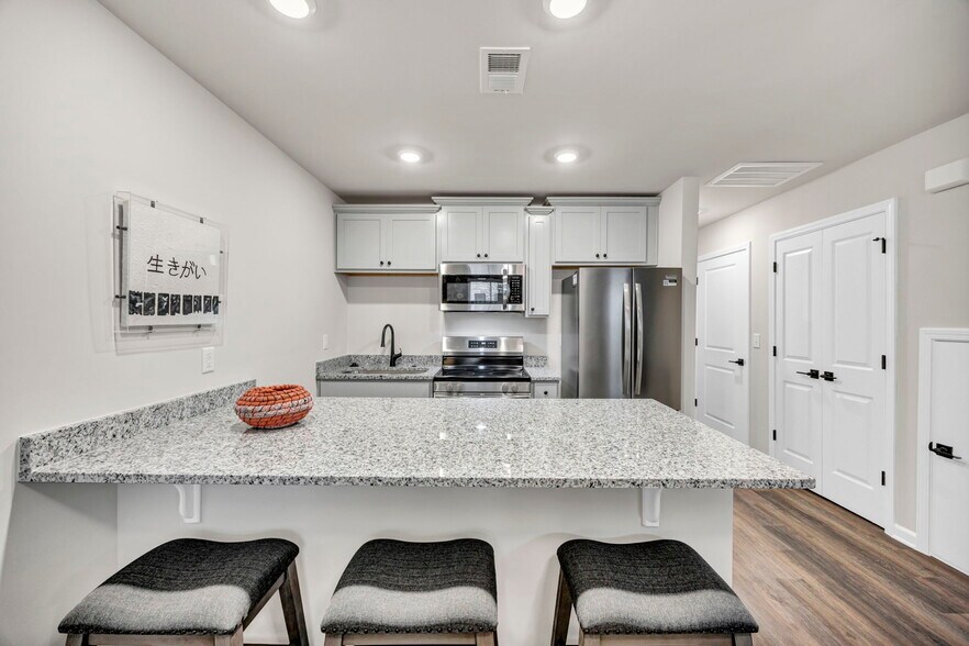 Building Photo - 1221 Pickens St