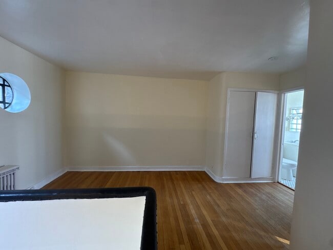 Building Photo - 5132 S Blackstone Ave