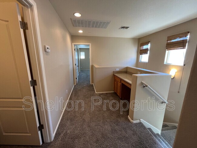 Building Photo - 2958 N Clanton St