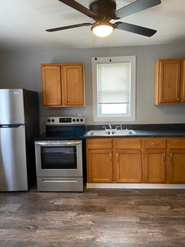 Building Photo - 1445 Dr Martin Luther King Dr