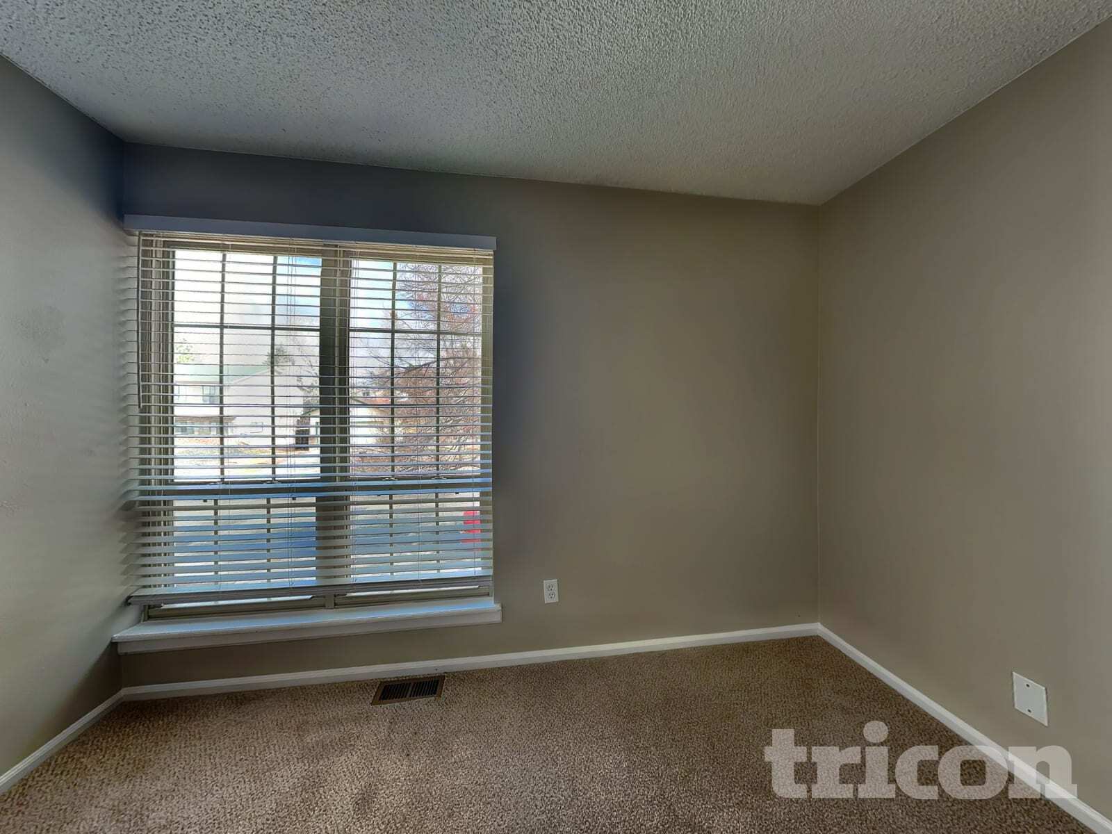 Building Photo - 18160 E Asbury Dr