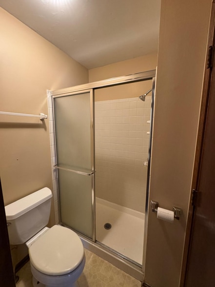 Building Photo - 1414 E Mart-Way Cir