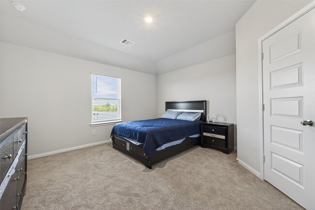 Building Photo - 3025 Waxwing Dr