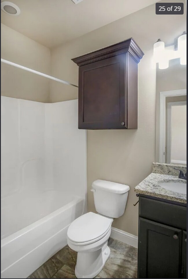 Building Photo - Beautiful 4 Bedroom 3 Full Bathroom DREAM ...