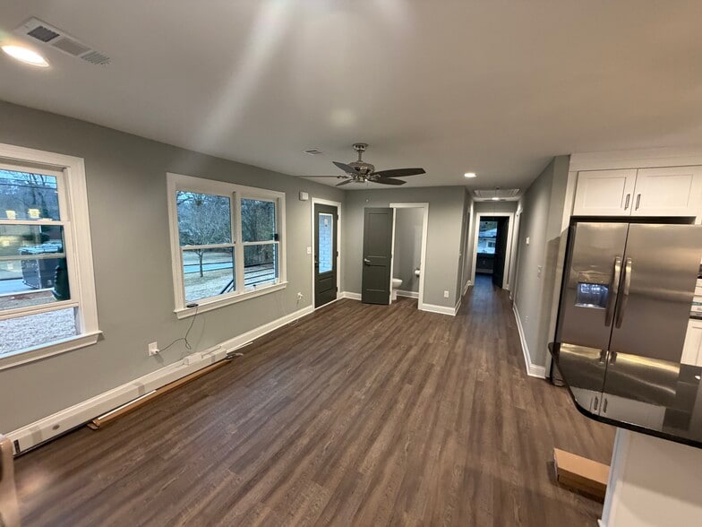 Building Photo - 3022 Wilson Rd