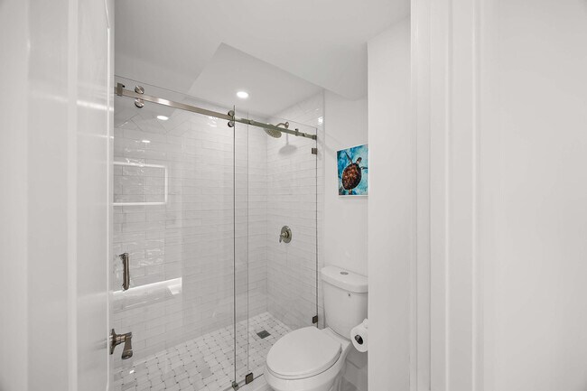 Building Photo - 10475 Gulf Shore Dr