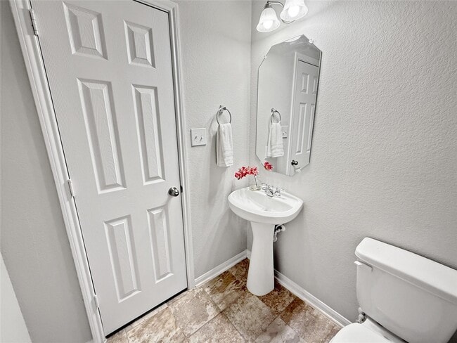 Building Photo - 3003 Silverhorn Ln